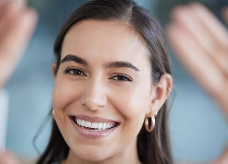 veneers to boost self-esteem
