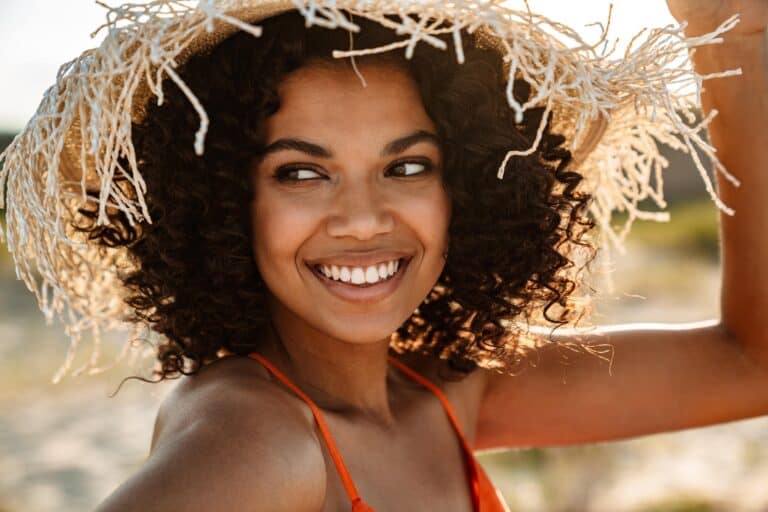 reasons to get teeth whitening this summer