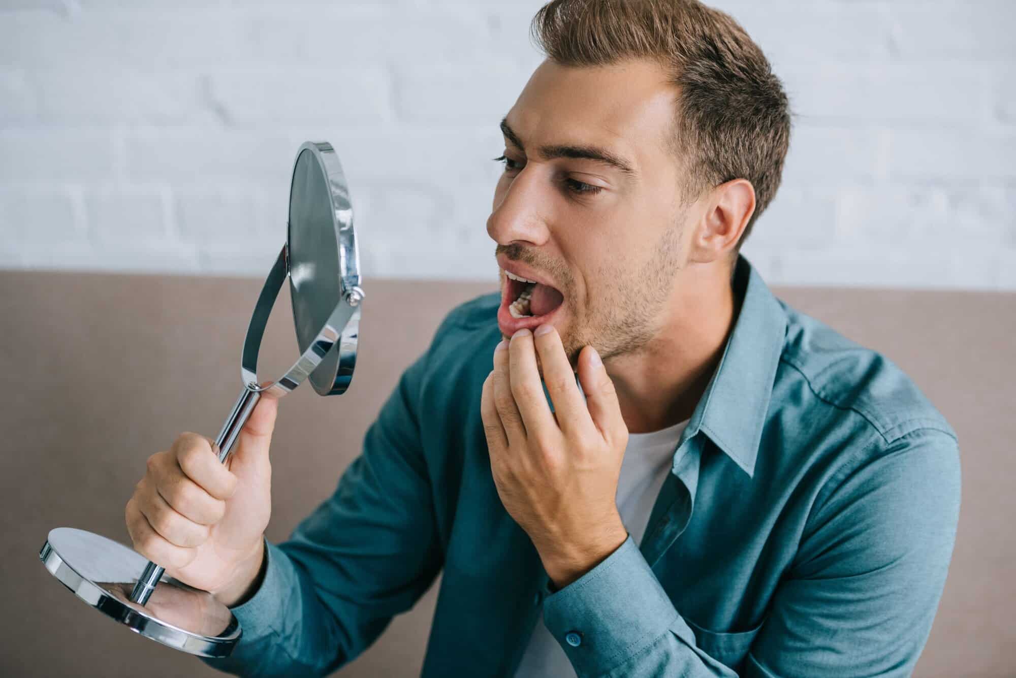 damaged-veneers what to do when a veneer gets damaged